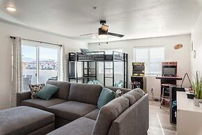 Adventure in the Desert #72 by RedAwning