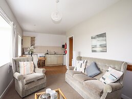 Ceiriad - 9 Ty'n Don