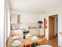 Ceiriad - 9 Ty'n Don