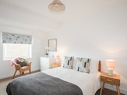 Ceiriad - 9 Ty'n Don