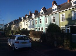 Lovely 4-bed Victorian House in Bangor by the sea