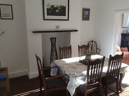 Lovely 4-bed Victorian House in Bangor by the sea