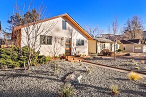 Vibrant Downtown Bungalow – Walk Everywhere!