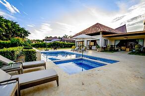 Luxurious 5-bdr Villa at Casa de Campo With Pool Jacuzzi Games Hibachi