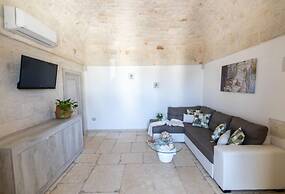 Villa Antica Riconvertita in Dimora di Lusso