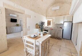 Villa Antica Riconvertita in Dimora di Lusso