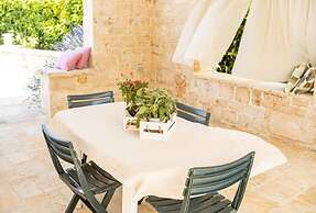 Villa Antica Riconvertita in Dimora di Lusso