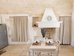 Villa Antica Riconvertita in Dimora di Lusso