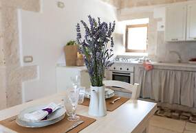 Villa Antica Riconvertita in Dimora di Lusso