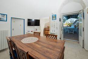 Trullo Nonna Itria Trullo con Esclusiva Piscina e Idromassaggio