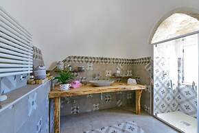 Trullo Nonna Itria Trullo con Esclusiva Piscina e Idromassaggio