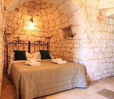 Trullo Degli Ulivi con Piscina e Idromassaggio