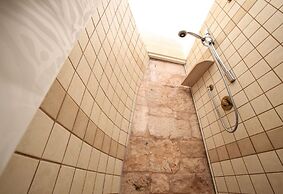 Trullo Degli Ulivi con Piscina e Idromassaggio