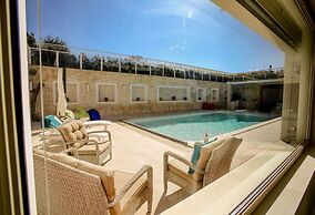 Villa Caraitria Lussuosa Villa con Piscina Privata