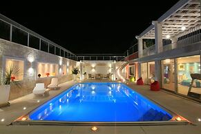 Villa Caraitria Lussuosa Villa con Piscina Privata