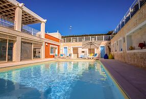 Villa Caraitria Lussuosa Villa con Piscina Privata