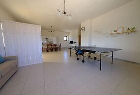 Tenuta con due Abitazioni Indipendenti e Piscina