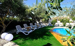 Tenuta con due Abitazioni Indipendenti e Piscina