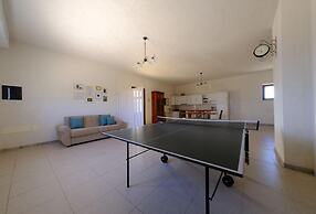 Tenuta con due Abitazioni Indipendenti e Piscina