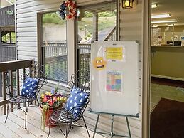 Lakewood Resort 1 Bedroom Condo 204