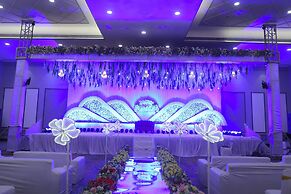 Grand Sarovar Portico