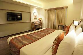 Grand Sarovar Portico