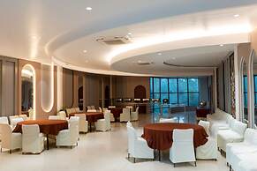 Grand Sarovar Portico