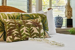 International Colony Club 13