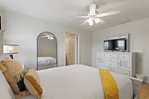 Refurbished! Lazy Life at Storey Lake by Shine Villas #901