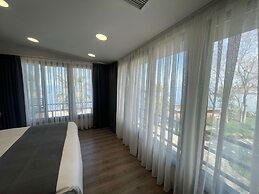 Santana Resort Hotel