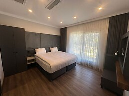 Santana Resort Hotel