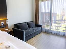 Santana Resort Hotel