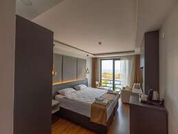 Santana Resort Hotel