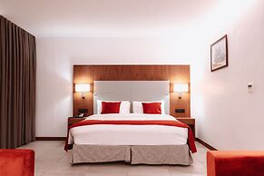 Star Land Hotel Bastos