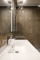 Star Land Hotel Bastos