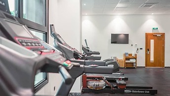 Star Land Hotel Bastos