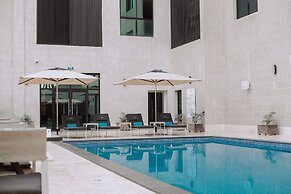 Star Land Hotel Bastos