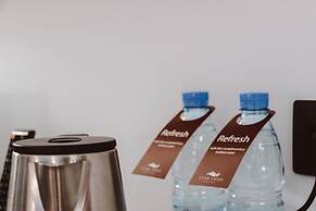 Star Land Hotel Bastos