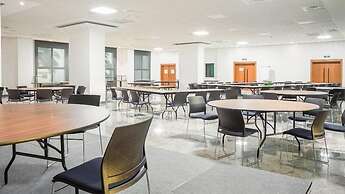 Star Land Hotel Bastos