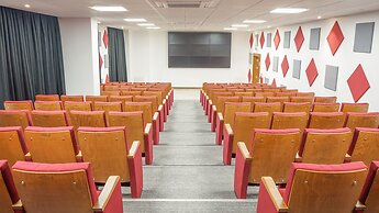 Star Land Hotel Bastos