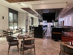 Star Land Hotel Bastos