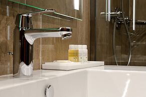 Star Land Hotel Bastos