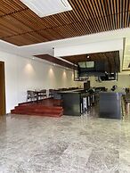 Star Land Hotel Bastos