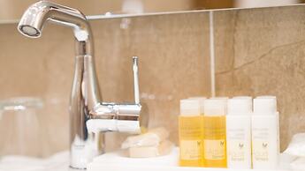 Star Land Hotel Bastos