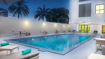 Star Land Hotel Bastos