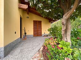 Modern Apartment, Private Garden, 25km From Milan