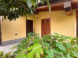 Modern Apartment, Private Garden, 25km From Milan
