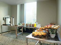 Novotel Living Almaty Jetisu