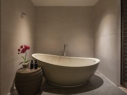 Pullman Lombok Merujani Mandalika Beach Resort