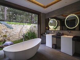 Pullman Lombok Merujani Mandalika Beach Resort